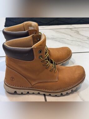 Timberland Wheat Nubuck Lace-Up Ankle Boots - Tan/Brown